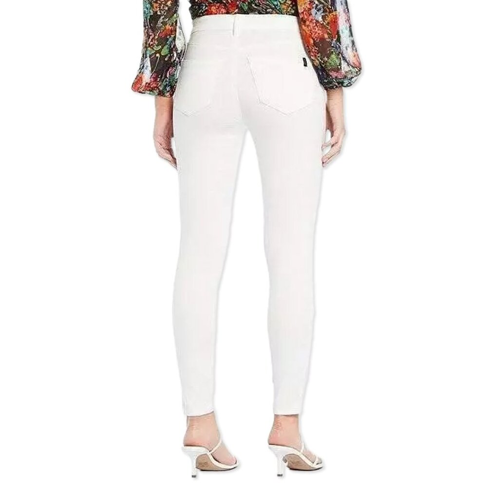 NWT White Hi-Rise Skinny Jeans - Women's Size 29 - Buffalo David Bitton Pants